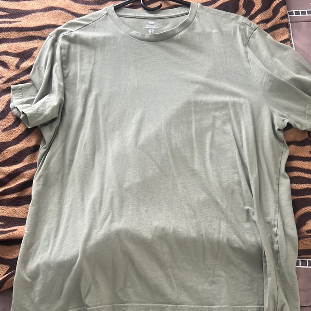 H&M Green Short Sleeve Tee Relaxed Fit